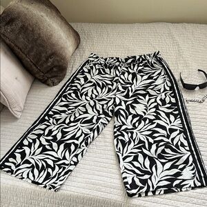 Style&Co. linen pull on wide leg resort, tropical black, off-white pants, XL​
